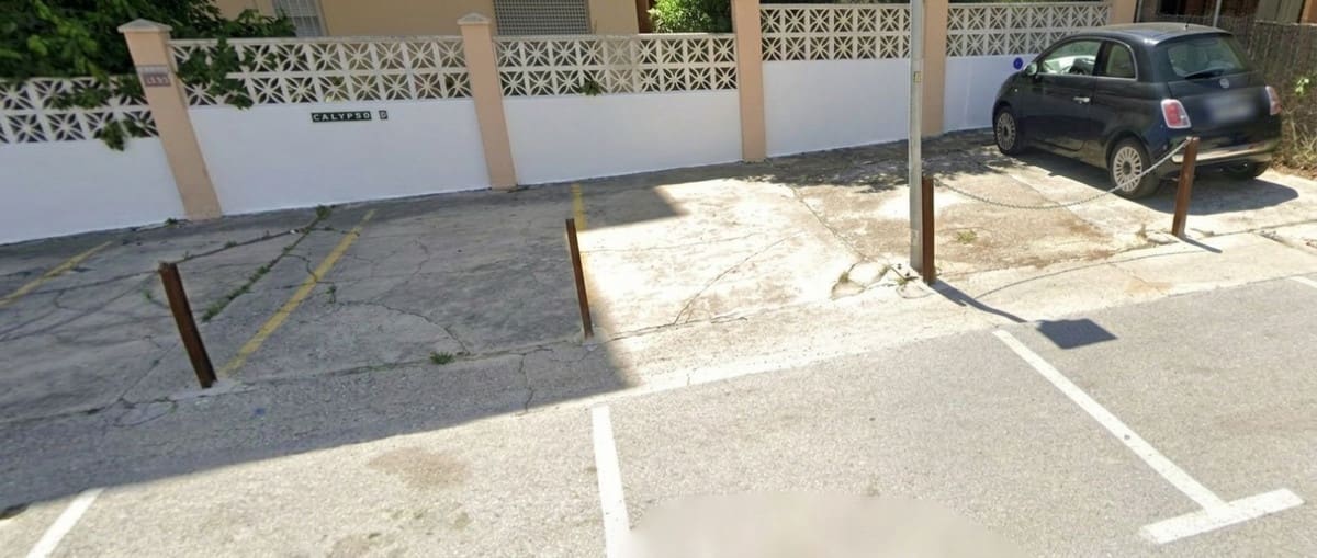 2 bedroom Penthouse for sale in Calahonda with pool garage - € 399,000 (Ref: 10027612)