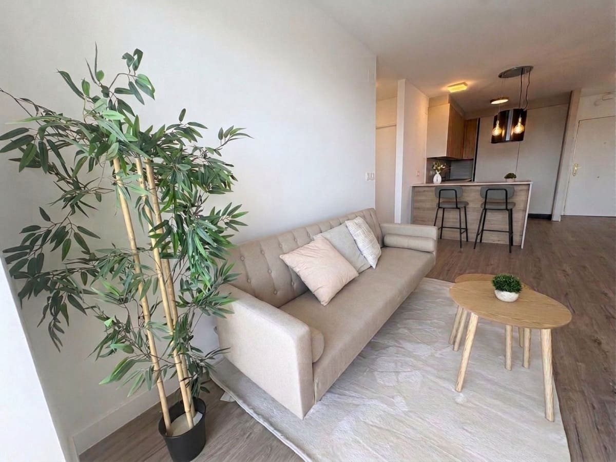 2 bedroom Penthouse for sale in Calahonda with pool garage - € 399,000 (Ref: 10027612)