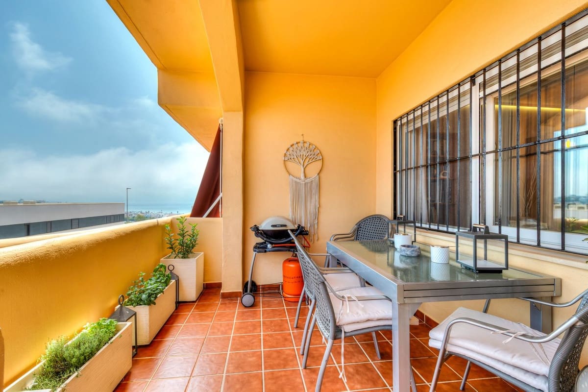 Apartamento de 3 habitaciones en La Cala de Mijas en venta con piscina garaje - 490.000 € (Ref: 10029876)