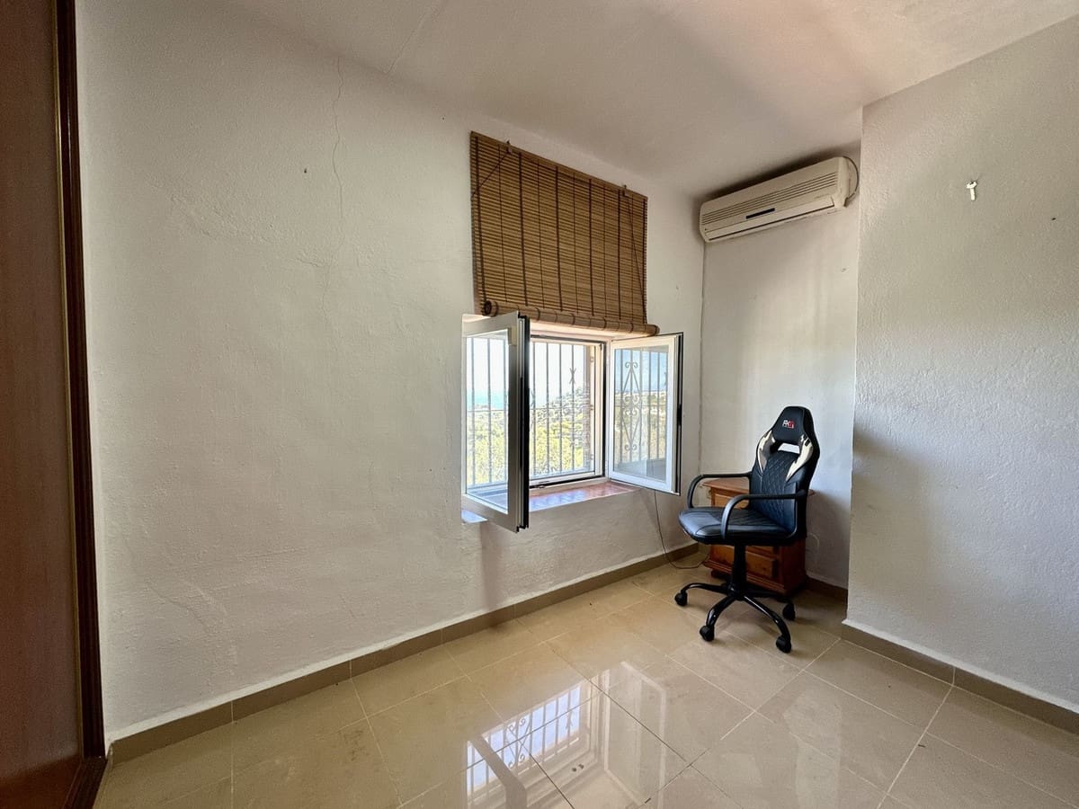 3 slaapkamer Villa te koop in Benalmadena met garage - € 1.590.000 (Ref: 10041474)