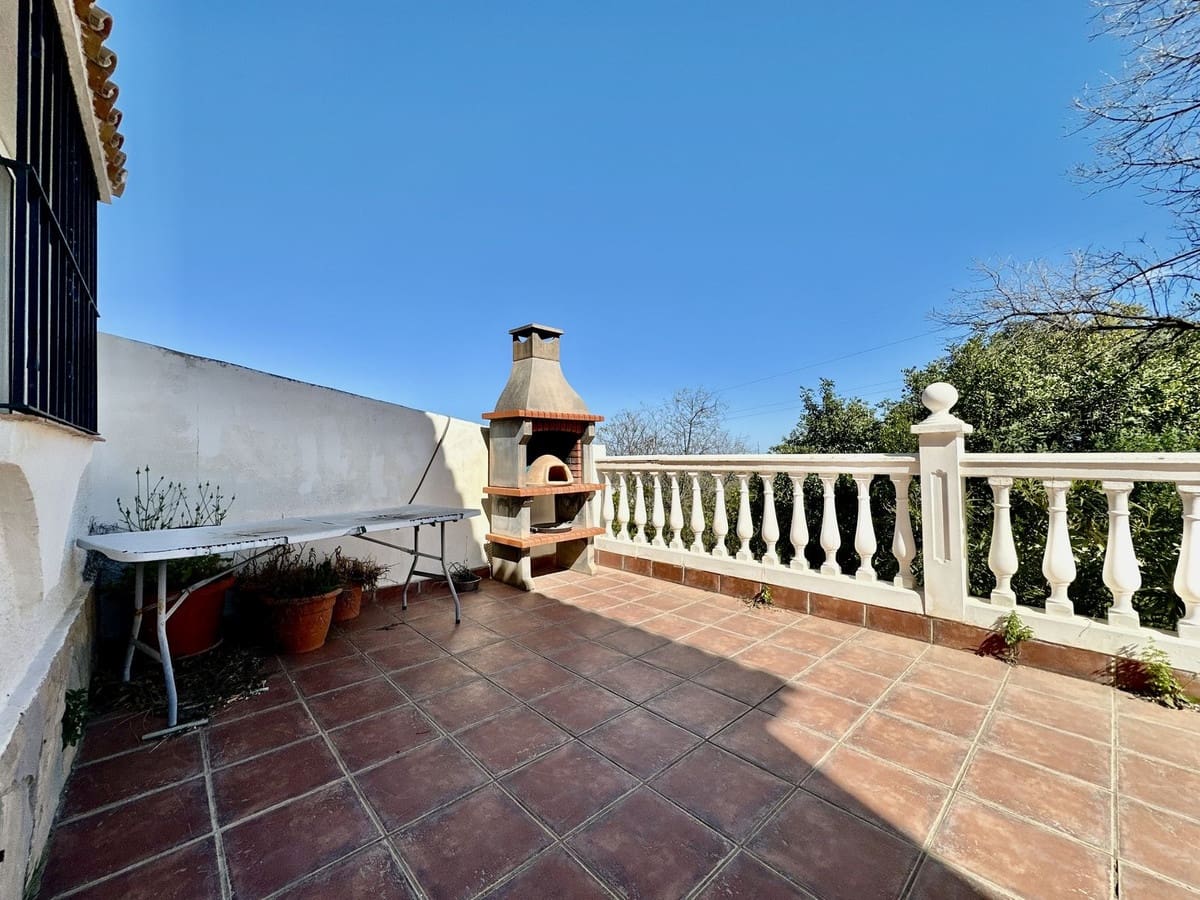 3 slaapkamer Villa te koop in Benalmadena met garage - € 1.590.000 (Ref: 10041474)