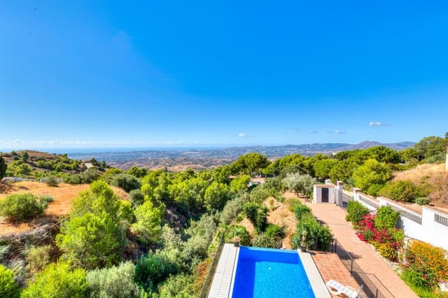6 slaapkamer Villa te koop in Valtocado, Mijas met zwembad garage - € 1.397.000 (Ref: 10100466)