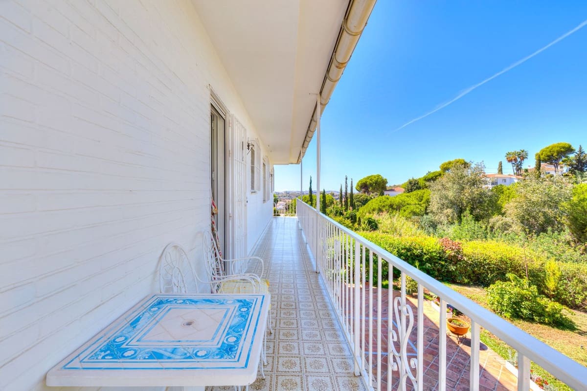 4 Zimmer Villa zu verkaufen in Mijas mit Garage - 850.000 € (Ref: 10121056)