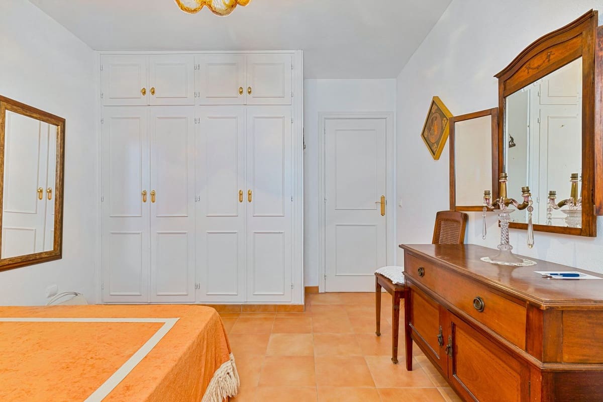 4 Zimmer Villa zu verkaufen in Mijas mit Garage - 850.000 € (Ref: 10121056)