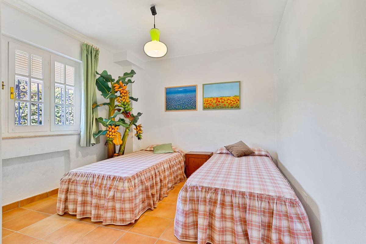 4 Zimmer Villa zu verkaufen in Mijas mit Garage - 850.000 € (Ref: 10121056)