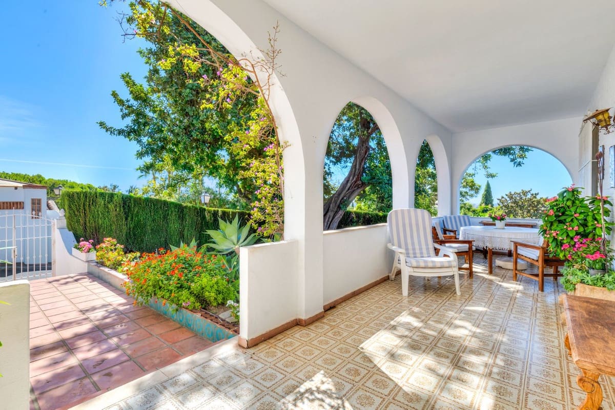 4 Zimmer Villa zu verkaufen in Mijas mit Garage - 850.000 € (Ref: 10121056)