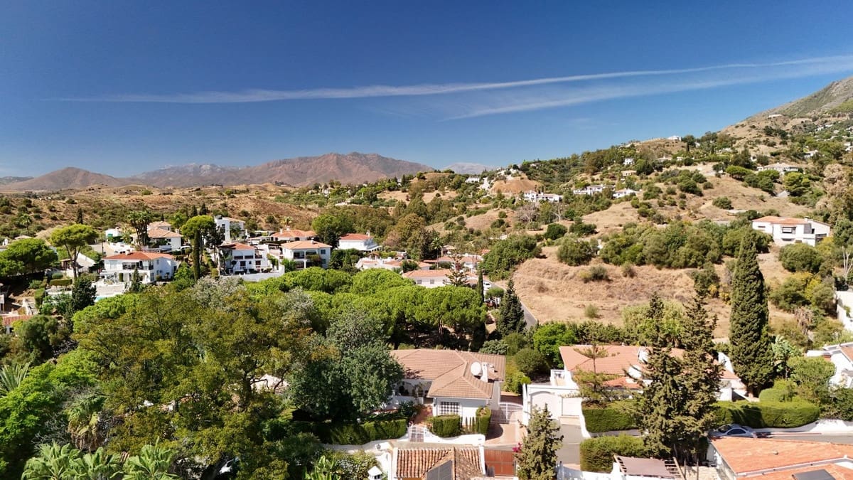 4 Zimmer Villa zu verkaufen in Mijas mit Garage - 850.000 € (Ref: 10121056)