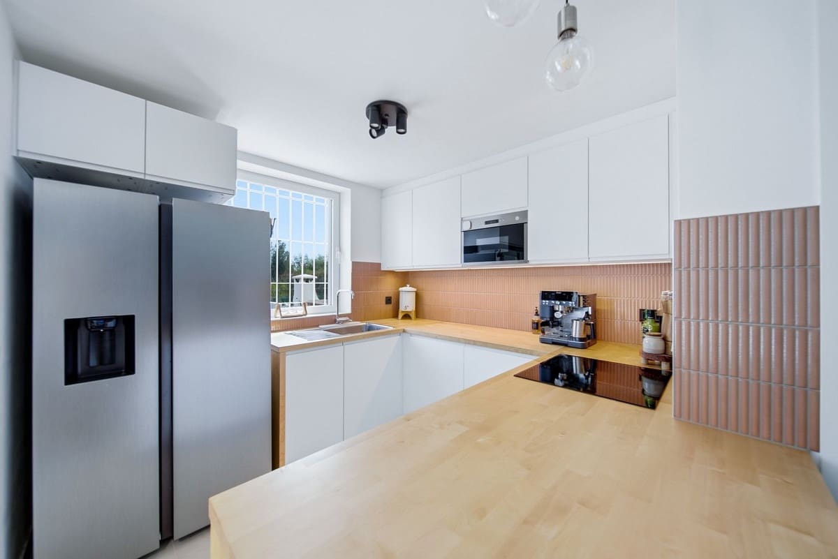2 soveværelse Byhus til salg i El Chaparral med swimmingpool garage - € 367.000 (Ref: 10153154)