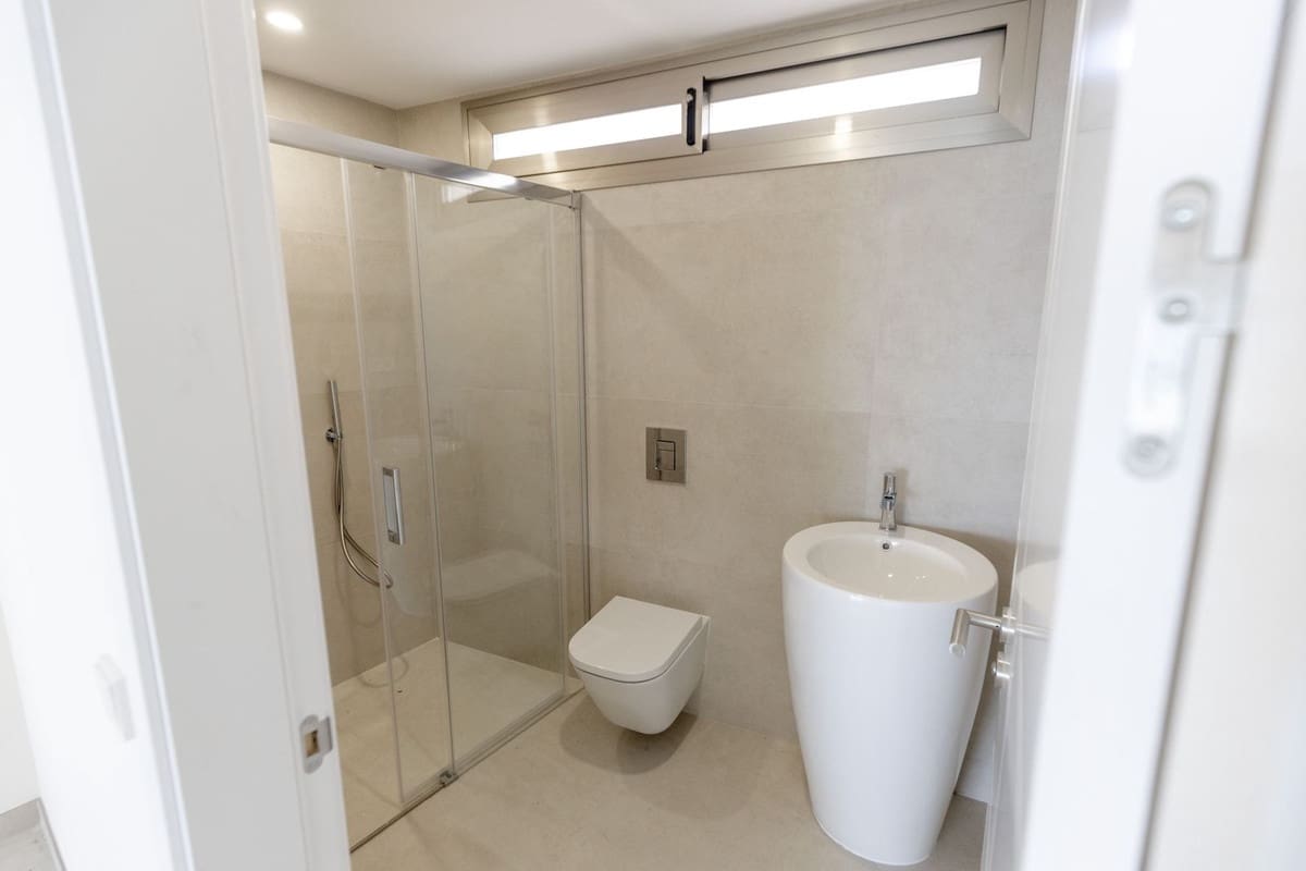 4 soveværelse Villa til salg i La Cala de Mijas med swimmingpool garage - € 2.500.000 (Ref: 10179495)