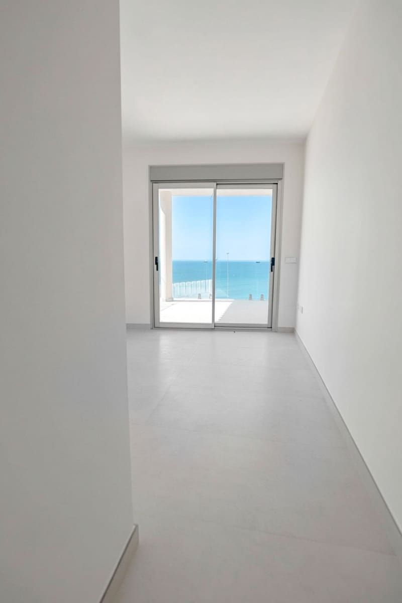 4 soveværelse Villa til salg i La Cala de Mijas med swimmingpool garage - € 2.500.000 (Ref: 10179495)