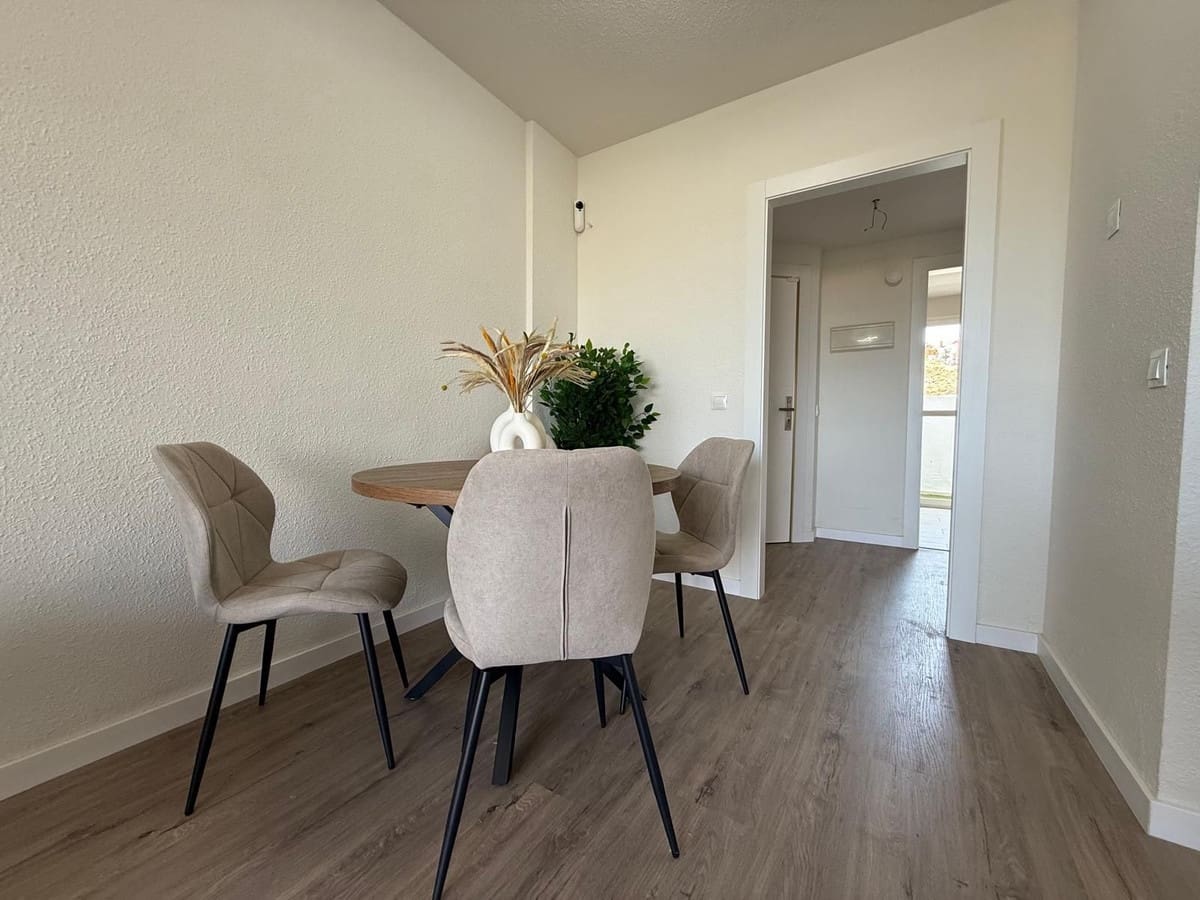 Apartamento de 2 habitaciones en Riviera del Sol en venta con garaje - 265.000 € (Ref: 9096645)