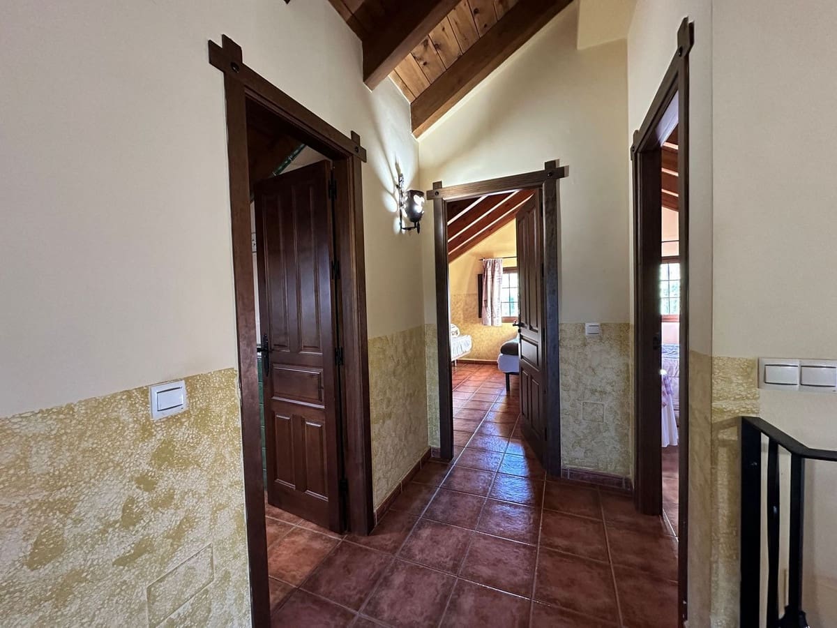 5 soverom Finca/Herregård til salgs i Almogia med svømmebasseng garasje - € 550 000 (Ref: 9096660)