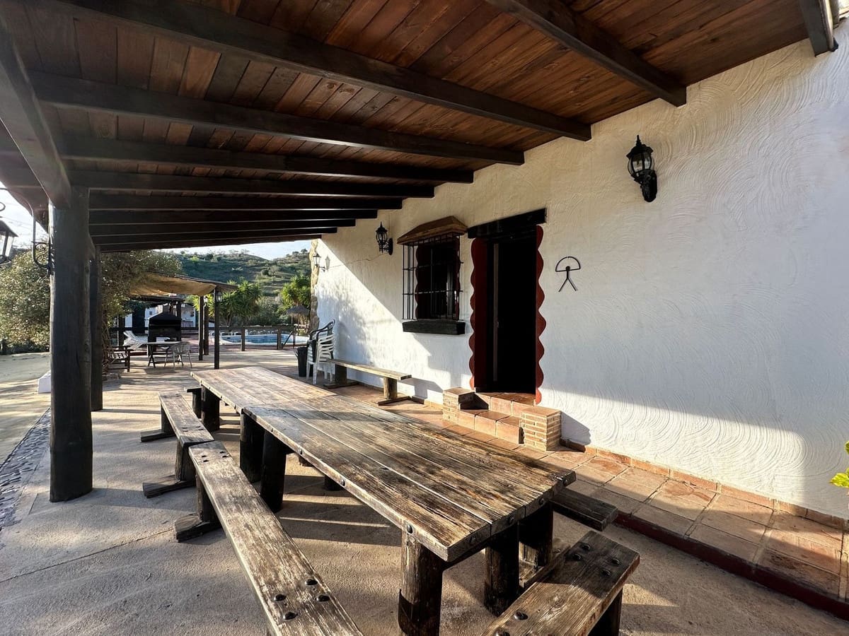 5 soverom Finca/Herregård til salgs i Almogia med svømmebasseng garasje - € 550 000 (Ref: 9096660)