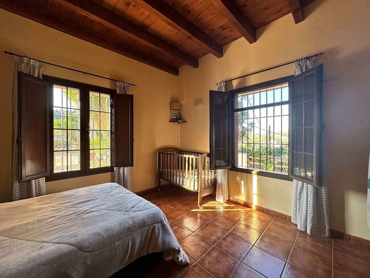 5 soverom Finca/Herregård til salgs i Almogia med svømmebasseng garasje - € 550 000 (Ref: 9096660)