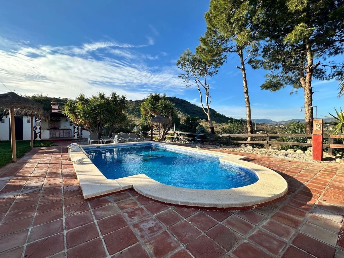 5 soverom Finca/Herregård til salgs i Almogia med svømmebasseng garasje - € 550 000 (Ref: 9096660)