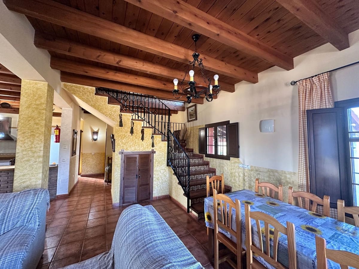 5 soverom Finca/Herregård til salgs i Almogia med svømmebasseng garasje - € 550 000 (Ref: 9096660)