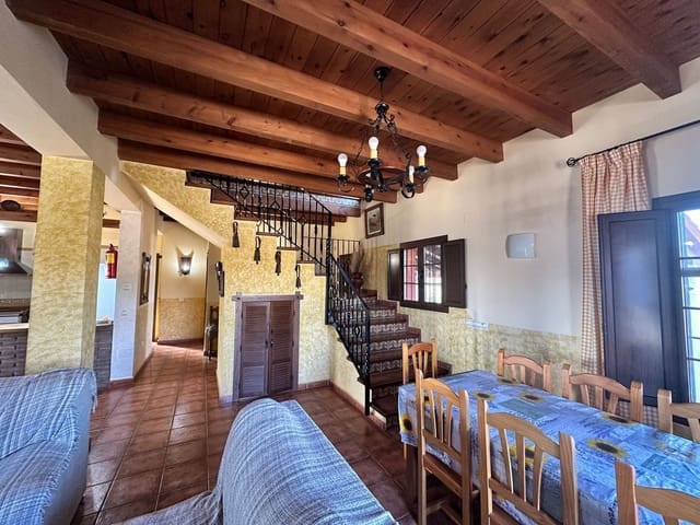 5 chambre Finca/Maison de Campagne à vendre à Almogía avec piscine garage - 550 000 € (Ref: 9096660)