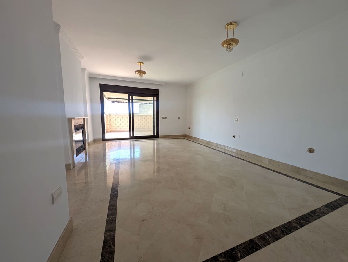 Ático de 3 habitaciones en Mijas en venta con piscina garaje - 430.000 € (Ref: 9096661)