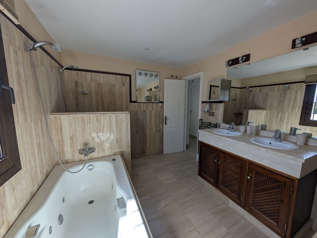 Ático de 3 habitaciones en Mijas en venta con piscina garaje - 430.000 € (Ref: 9096661)