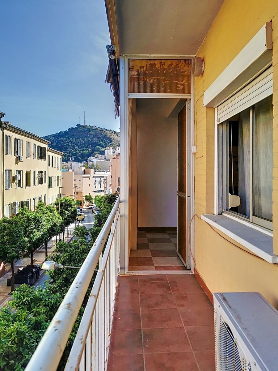 2 soveværelse Lejlighed til salg i Malaga by - € 279.000 (Ref: 9096662)