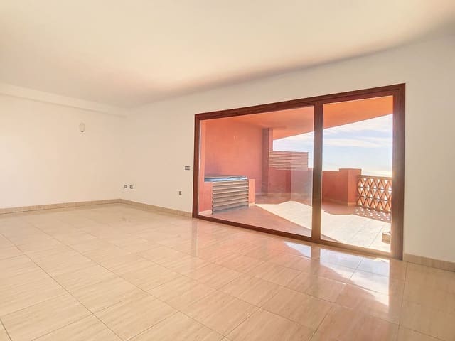 3 makuuhuone Kattohuoneisto myytävänä paikassa Benalmádena mukana uima-altaan 
autotalli - 645 000 € (Ref: 9096663)