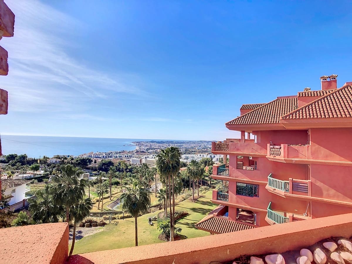 3 soveværelse Penthouse til salg i Benalmadena med swimmingpool garage - € 645.000 (Ref: 9096663)