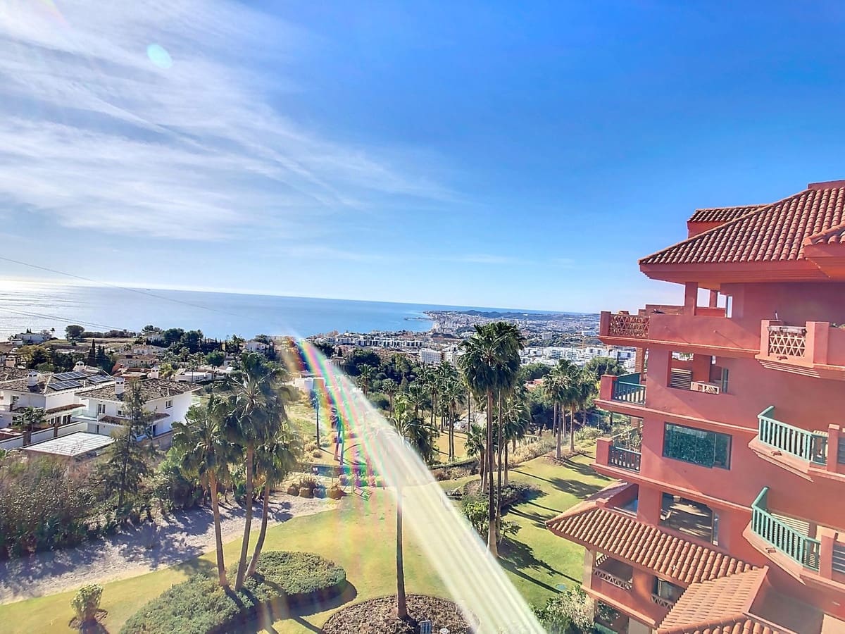 3 soveværelse Penthouse til salg i Benalmadena med swimmingpool garage - € 645.000 (Ref: 9096663)