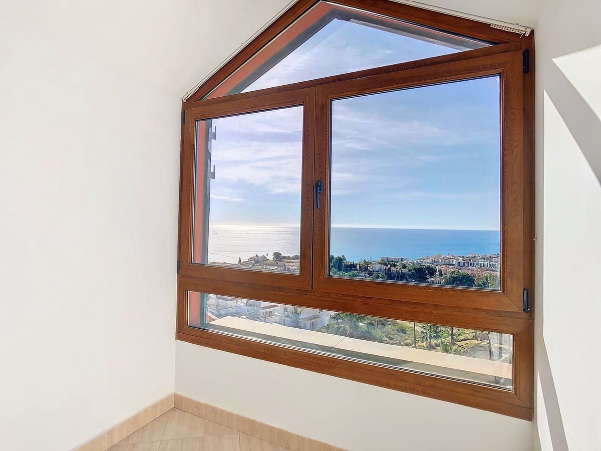 3 soveværelse Penthouse til salg i Benalmadena med swimmingpool garage - € 645.000 (Ref: 9096663)