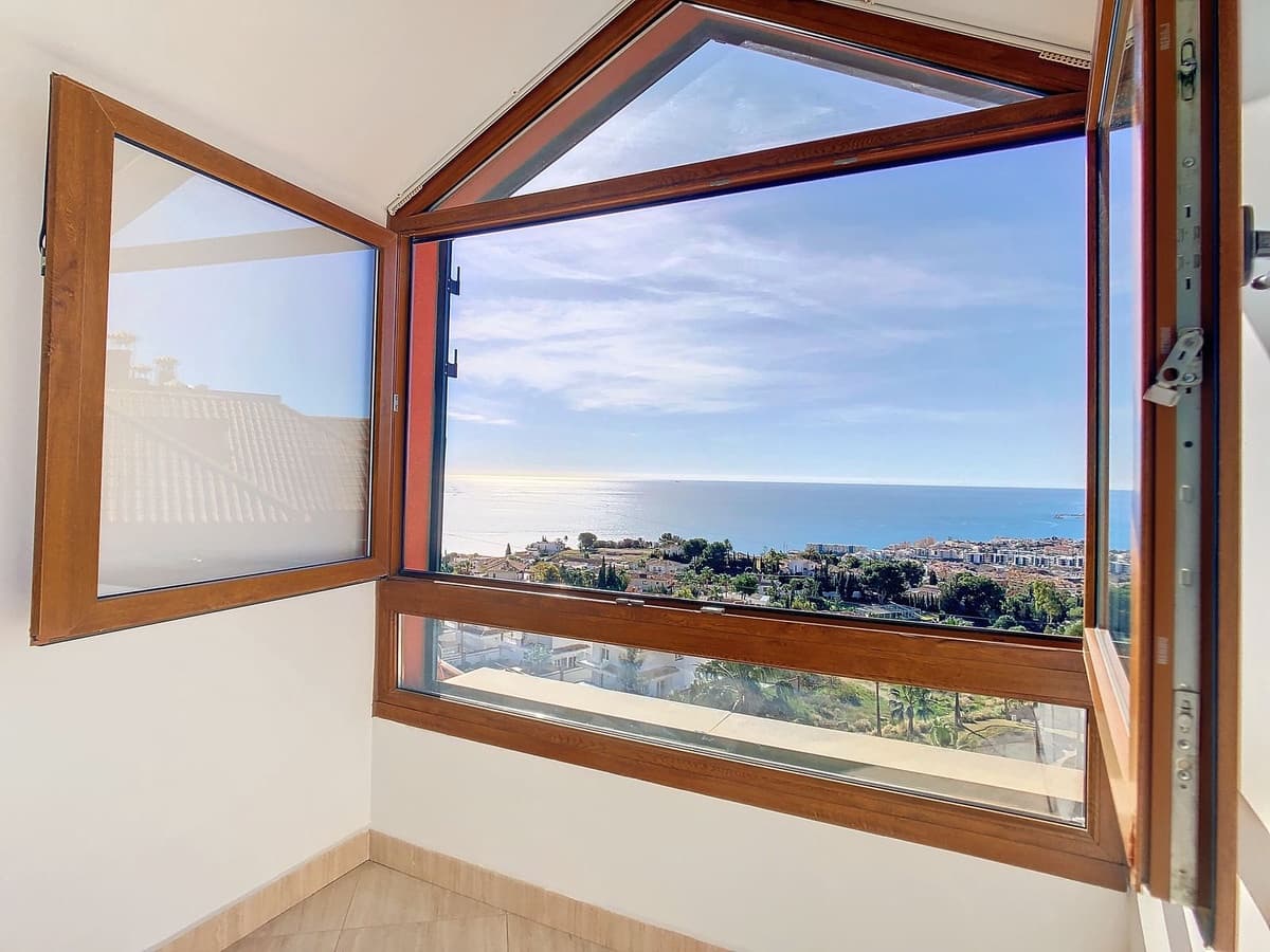 3 soveværelse Penthouse til salg i Benalmadena med swimmingpool garage - € 645.000 (Ref: 9096663)