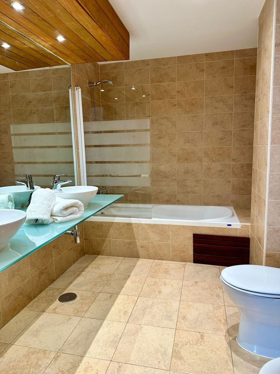 3 soveværelse Lejlighed til salg i Benalmadena med swimmingpool garage - € 600.000 (Ref: 9096664)
