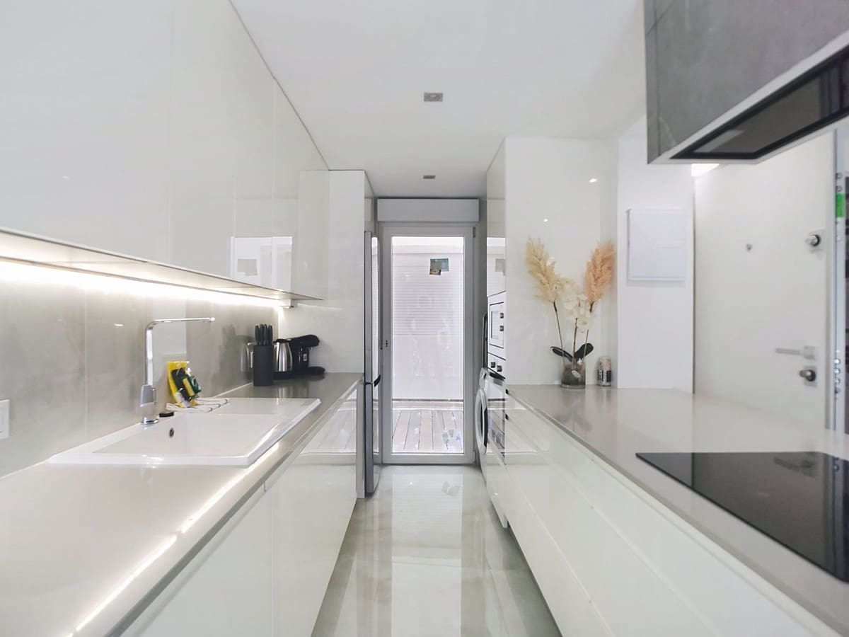 3 soverom Leilighet til salgs i Estepona - € 490 000 (Ref: 9096666)