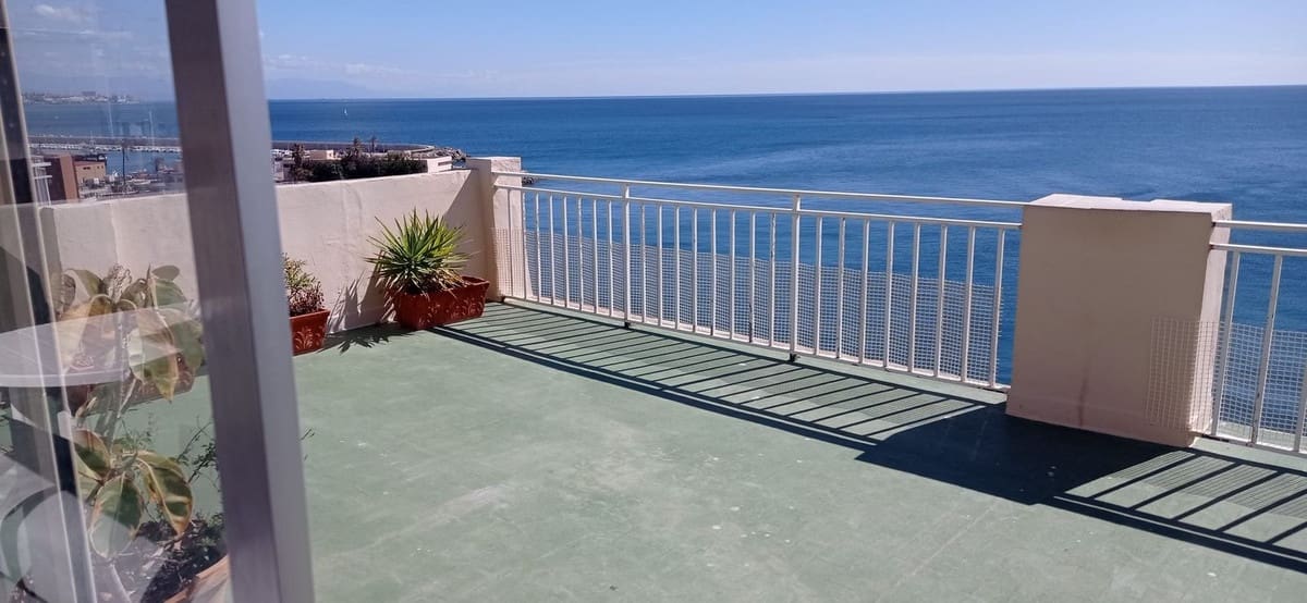 Ático de 3 habitaciones en Fuengirola en venta - 998.000 € (Ref: 9096669)