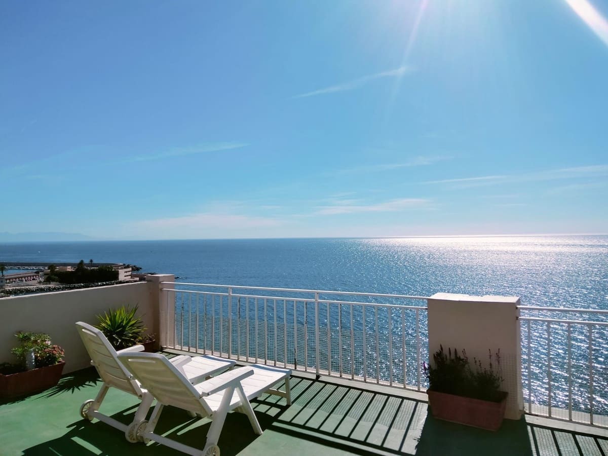 Ático de 3 habitaciones en Fuengirola en venta - 998.000 € (Ref: 9096669)