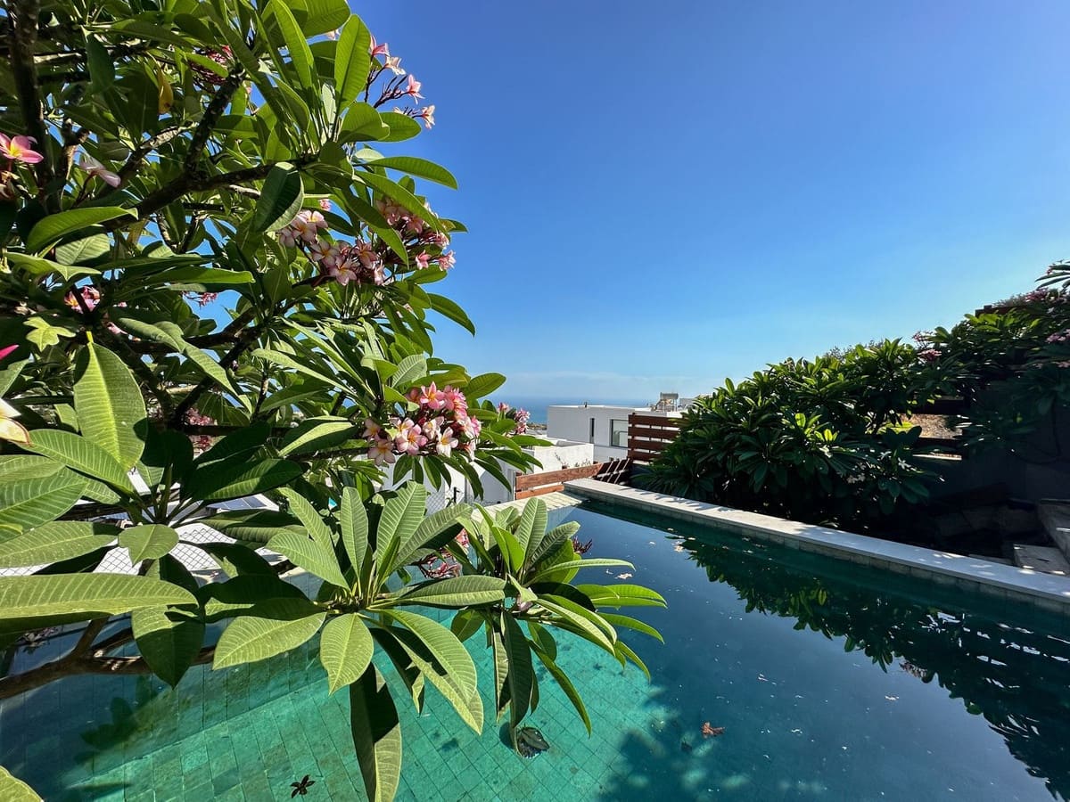 5 bedroom Villa for sale in Mijas - € 1,499,000 (Ref: 9096672)