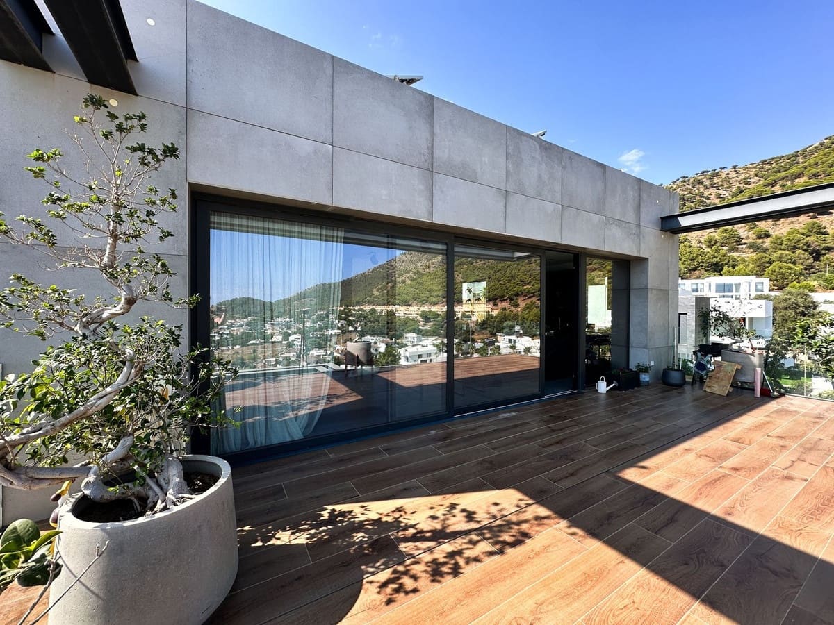 5 bedroom Villa for sale in Mijas - € 1,499,000 (Ref: 9096672)