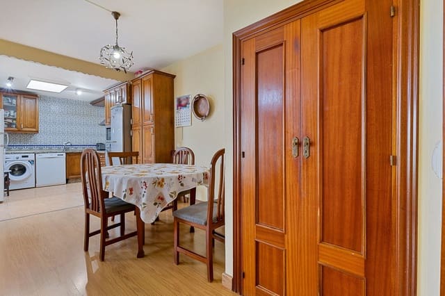 Chalet de 5 habitaciones en Mijas en venta - 637.000 € (Ref: 9096679)