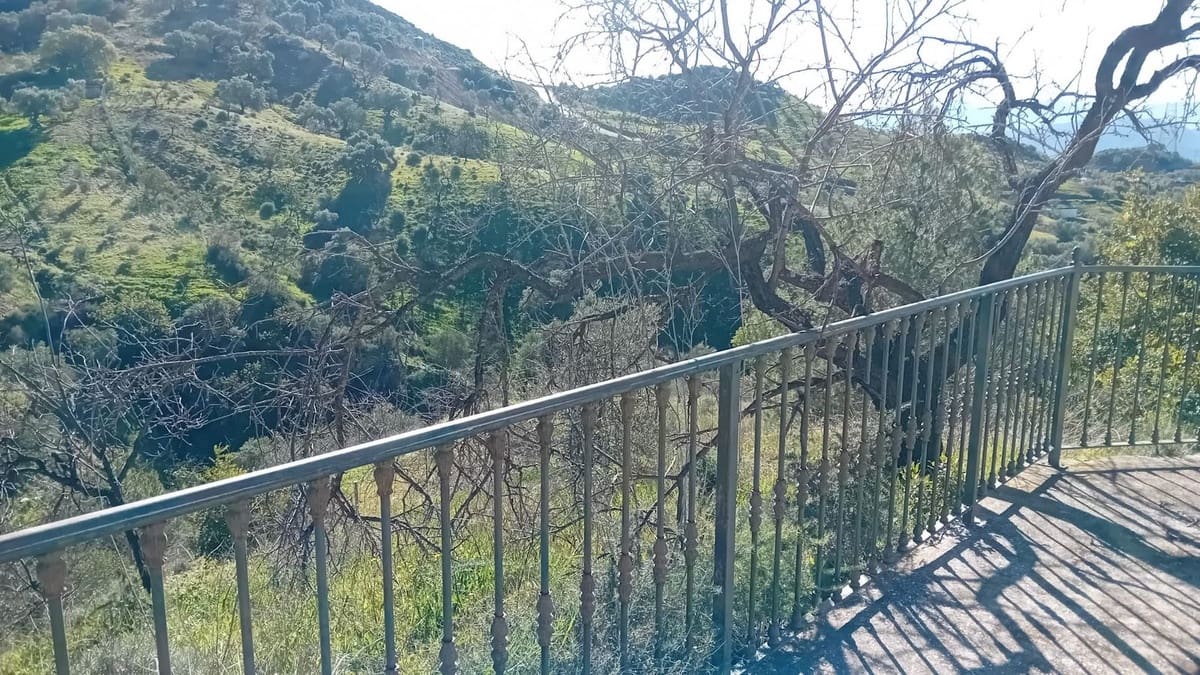 4 soveværelse Finca/Landehus til salg i Cartama - € 190.000 (Ref: 9096680)