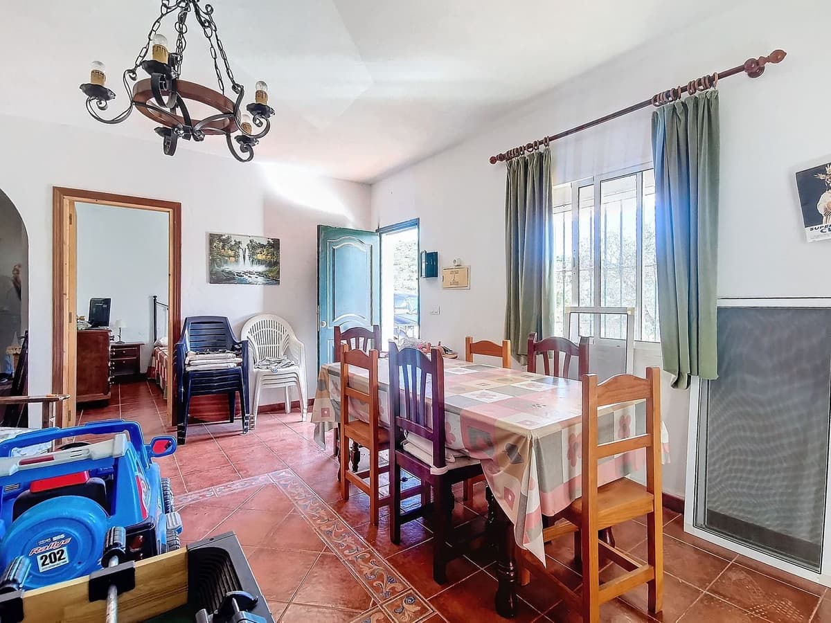 4 bedroom Finca/Country House for sale in Cartama - € 160,000 (Ref: 9096680)