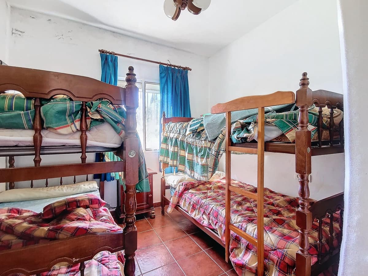 4 bedroom Finca/Country House for sale in Cartama - € 160,000 (Ref: 9096680)