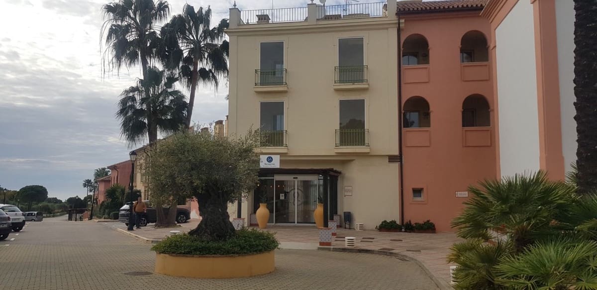 3 Zimmer Apartment zu verkaufen in Manilva mit Pool Garage - 355.000 € (Ref: 9099700)