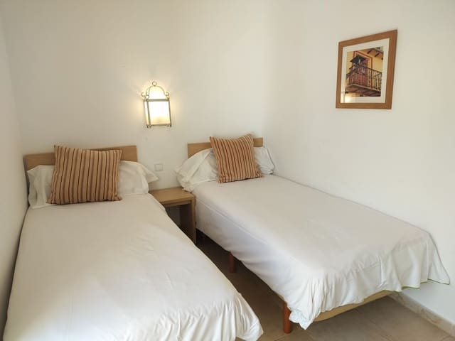 3 quarto Apartamento para venda em Manilva com piscina garagem - 265 000 € (Ref: 9099700)