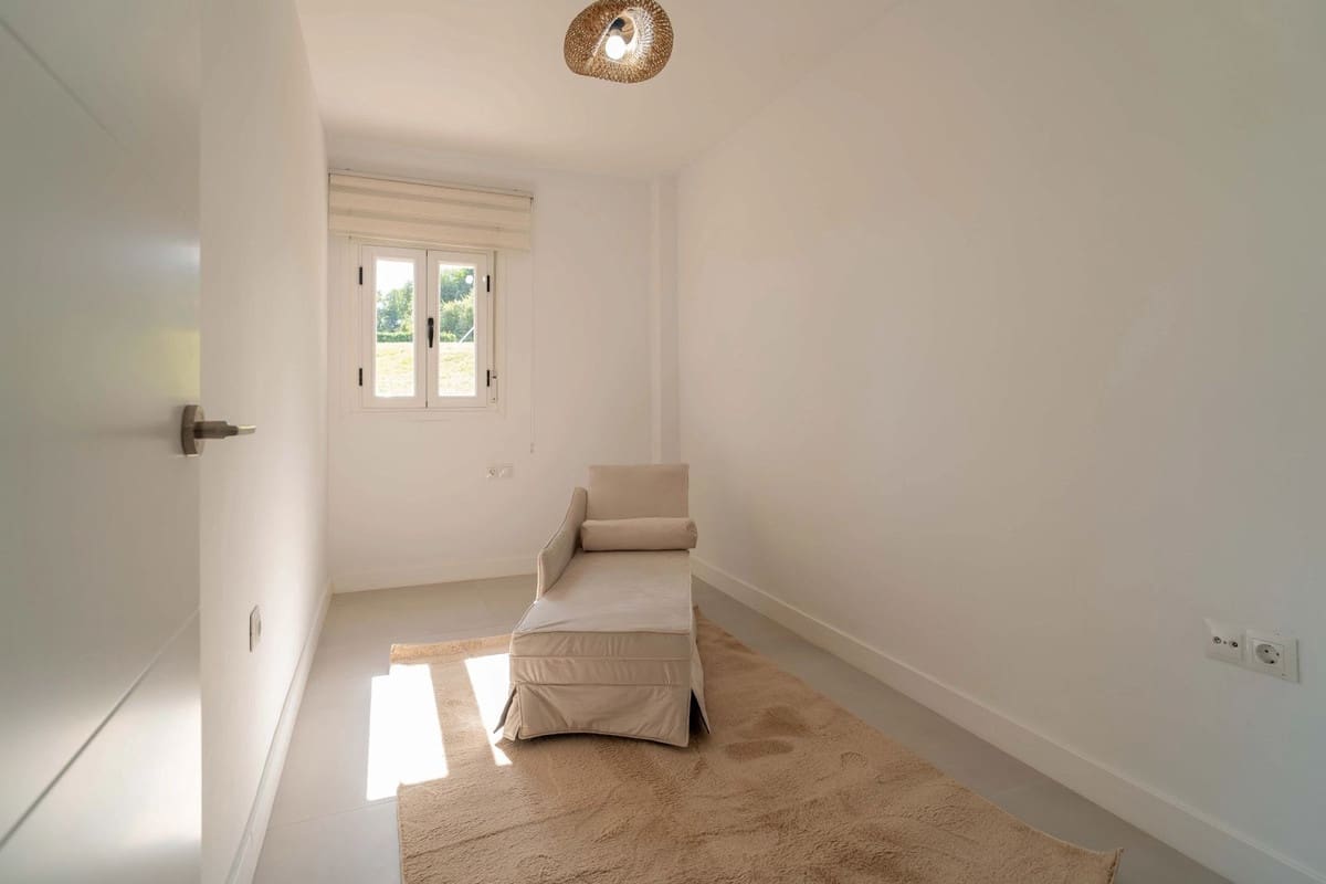 3 slaapkamer Appartement te koop in Riviera del Sol met zwembad garage - € 569.000 (Ref: 9129469)