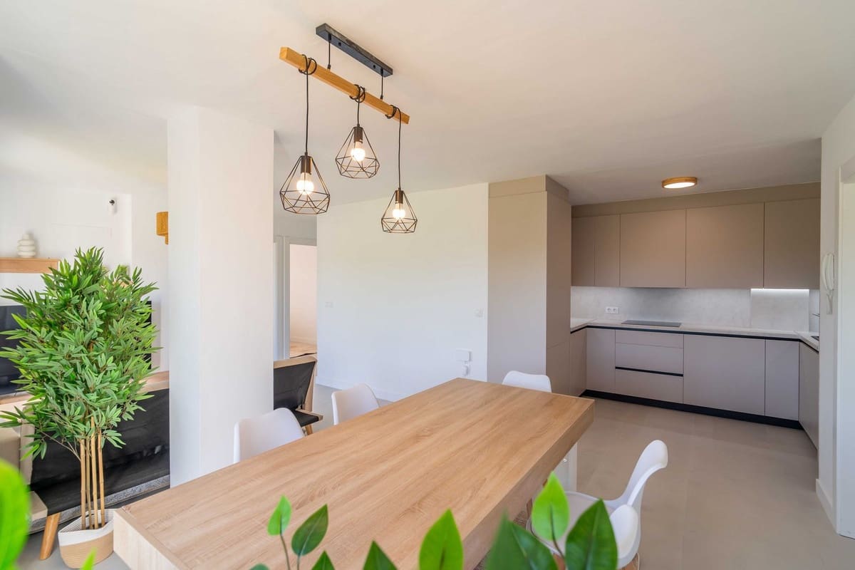 3 slaapkamer Appartement te koop in Riviera del Sol met zwembad garage - € 569.000 (Ref: 9129469)