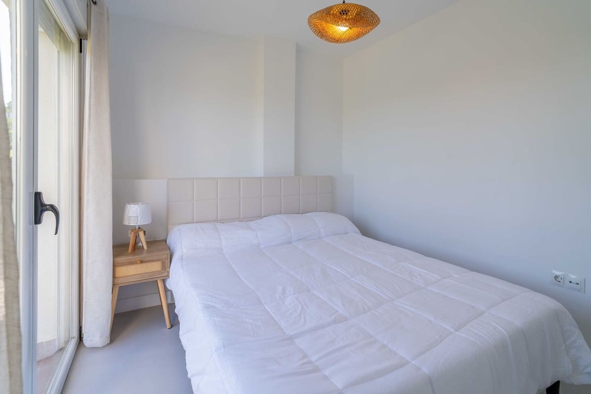 3 slaapkamer Appartement te koop in Riviera del Sol met zwembad garage - € 569.000 (Ref: 9129469)