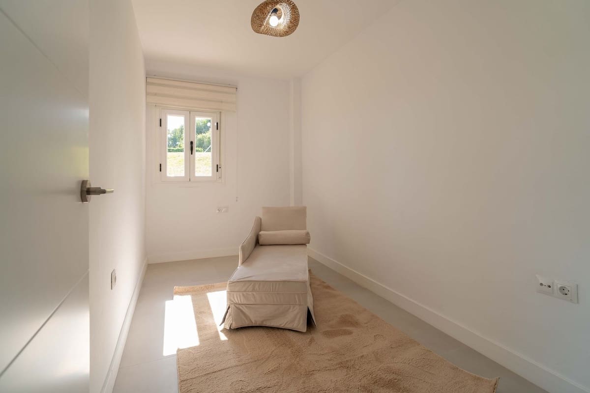 3 slaapkamer Appartement te koop in Riviera del Sol met zwembad garage - € 569.000 (Ref: 9129469)