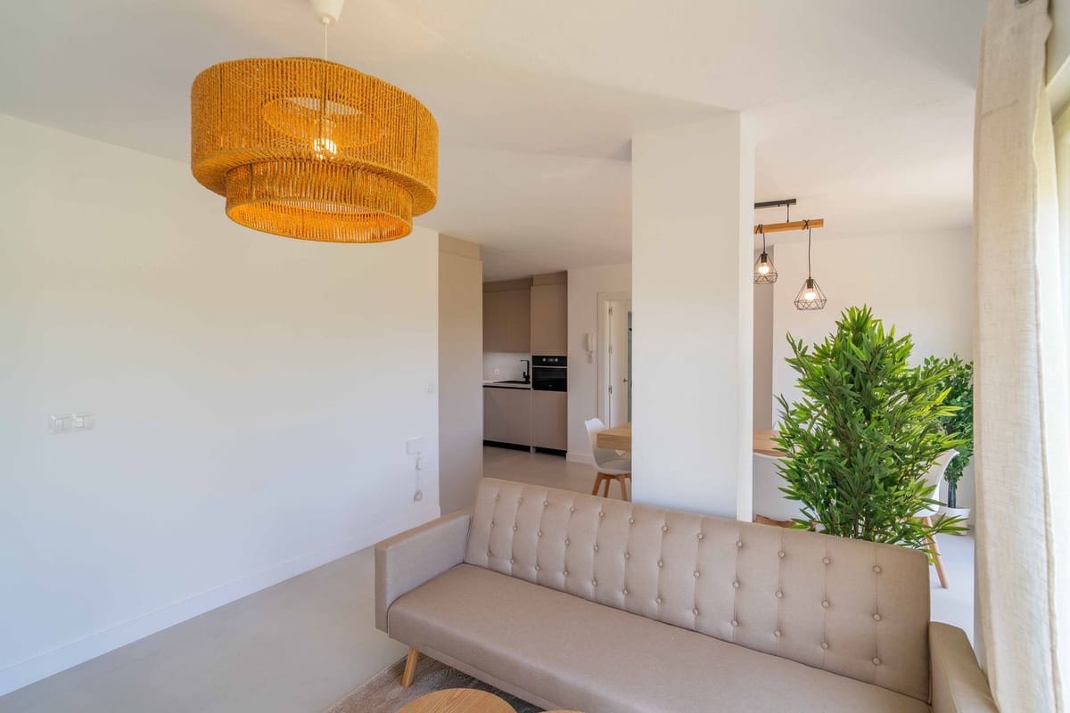 3 slaapkamer Appartement te koop in Riviera del Sol met zwembad garage - € 569.000 (Ref: 9129469)