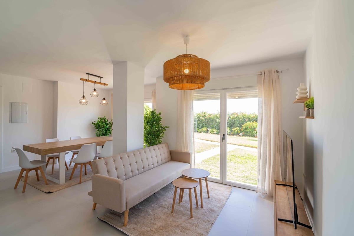 3 slaapkamer Appartement te koop in Riviera del Sol met zwembad garage - € 569.000 (Ref: 9129469)