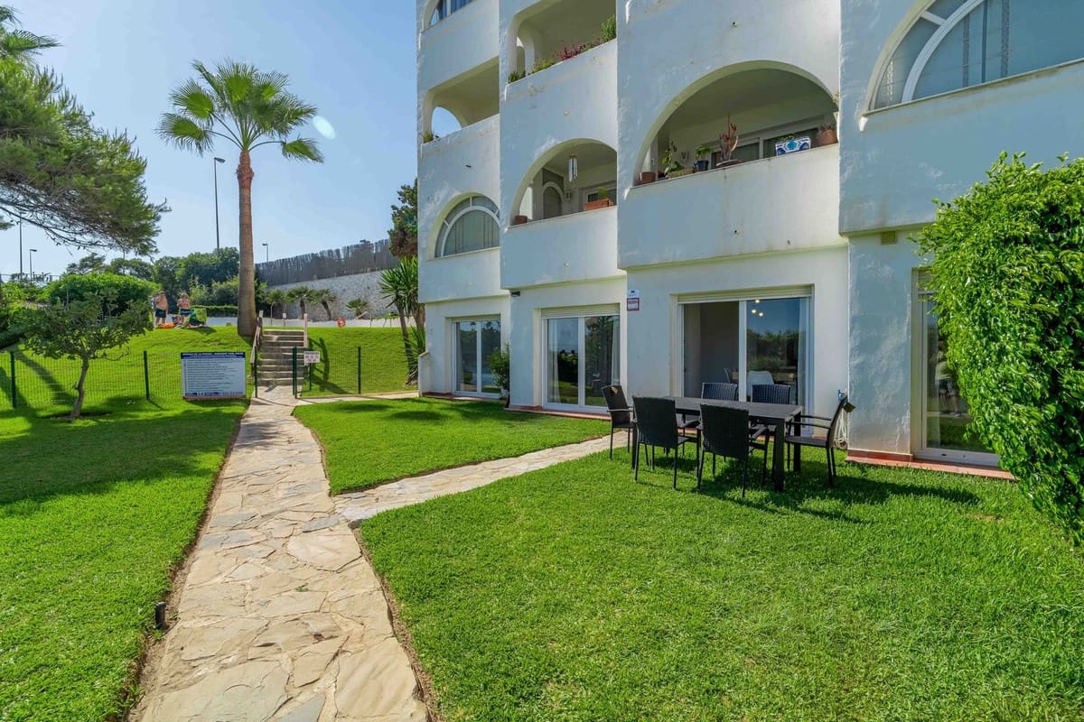 3 slaapkamer Appartement te koop in Riviera del Sol met zwembad garage - € 569.000 (Ref: 9129469)