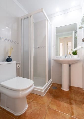 2 chambre Appartement à vendre à Benalmadena Costa, Benalmádena avec piscine garage - 415 000 € (Ref: 9160719)