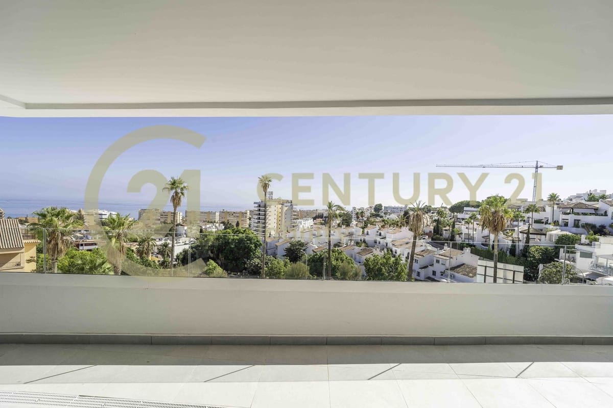 3 bedroom Apartment for sale in Torremolinos with pool garage - € 630,000 (Ref: 9184331)